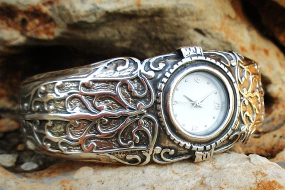 Cushion Case Bangle Watch| Anne Klein