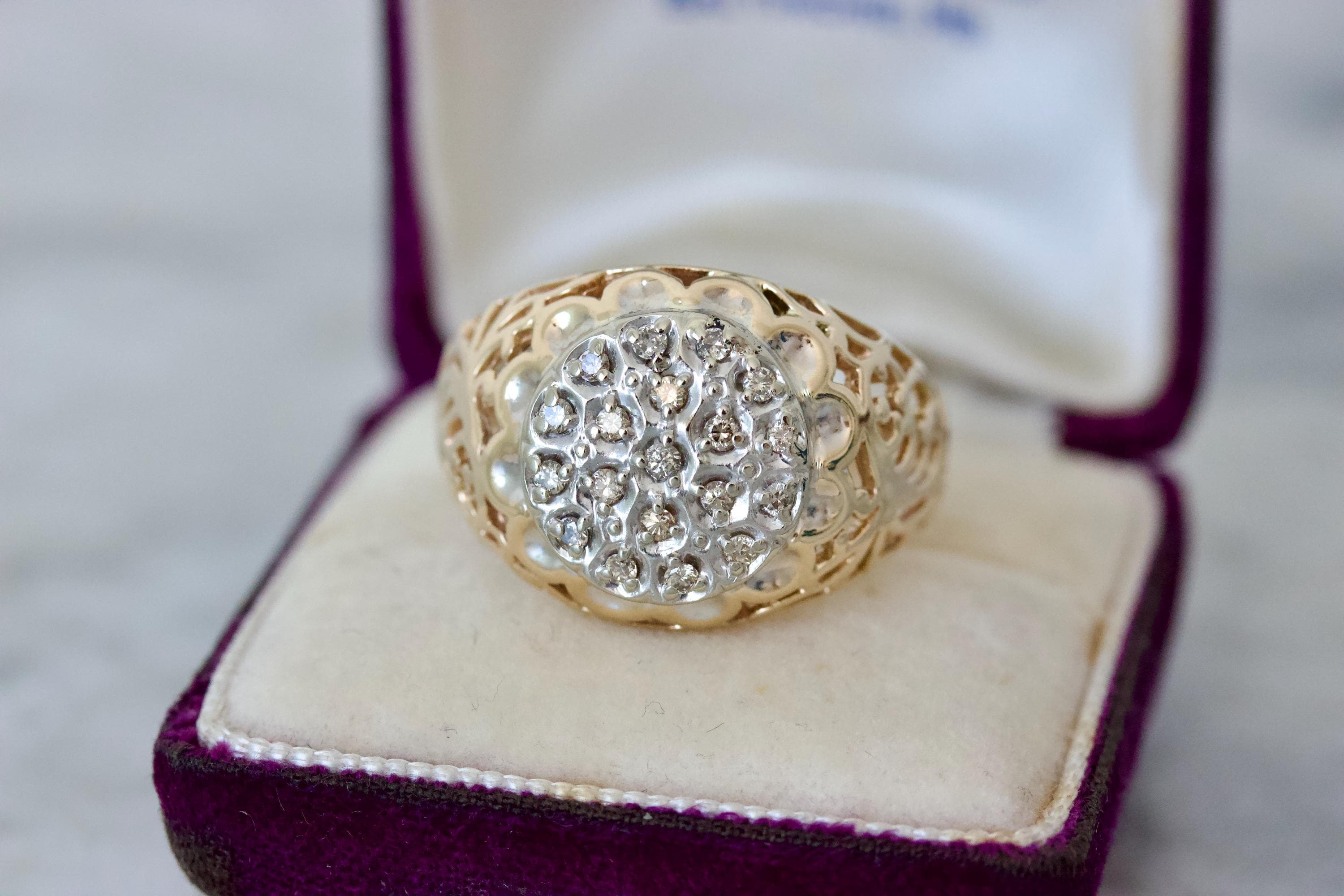 Vintage 1970s Kentucky Cluster Diamond Ring in 10k Yellow Gold