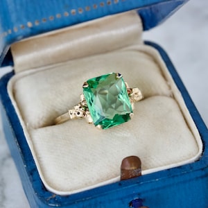 Vintage Minty Green Emerald Cut Gemstone Ring, 1950s Mid Century Jewelry, 10k Yellow Gold Size 6.25, Dainty Floral Ring, Fine Estate Jewelry