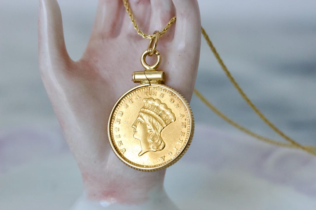 Yellow Gold Long Gold Coin Pendant Necklace David Webb Platinum
