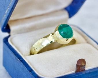Unique Handmade Emerald Cabochon Solitaire Ring in 18k Yellow Gold Size 7, May Birthstone, Bezel Set with Hammered Finish, Rustic Minimalist