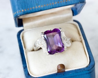 Unique Cut Amethyst Cocktail Ring, 10k White Gold Size 8, February Birthstone, Starburst Design, Mid Century Inspired, Fancy Cut Purple Gems