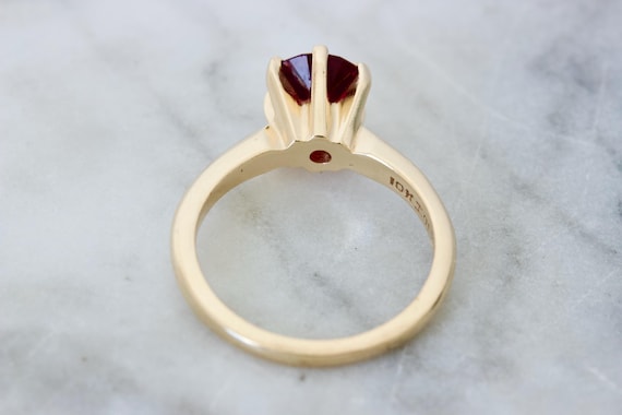 Antique Synthetic Ruby Solitaire Ring in 10k Yell… - image 7