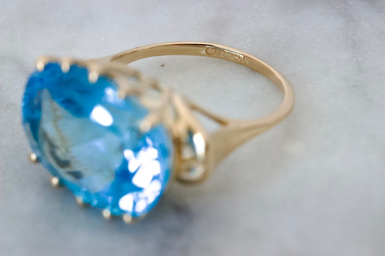 Bold 1990s Blue Topaz Cocktail Ring in 14k Yellow Gold, Size 6, Vintage Statement Rings, December Birthstone Jewelry, Oval Cut Gemstones image 8