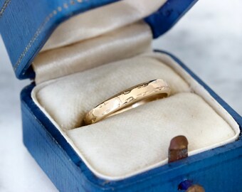 Dainty Vintage Textured Wedding Band in 14k Yellow Gold, Size 6.25, Stackable Gold Rings, Bands for Pinky, Fine Estate 1970s Jewelry