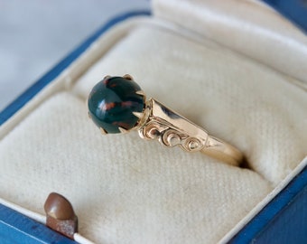 Antique Bloodstone Ring in 10k Yellow Gold, Size 7.25, March Birthstone, Victorian Era Jewelry, Heliotrope Gemstone, Dainty Solitaire Ring