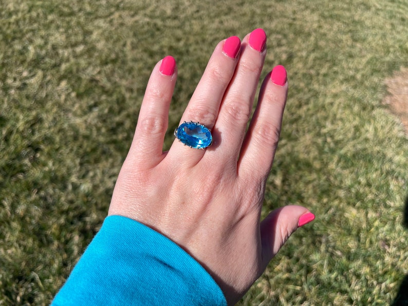 Bold 1990s Blue Topaz Cocktail Ring in 14k Yellow Gold, Size 6, Vintage Statement Rings, December Birthstone Jewelry, Oval Cut Gemstones image 9