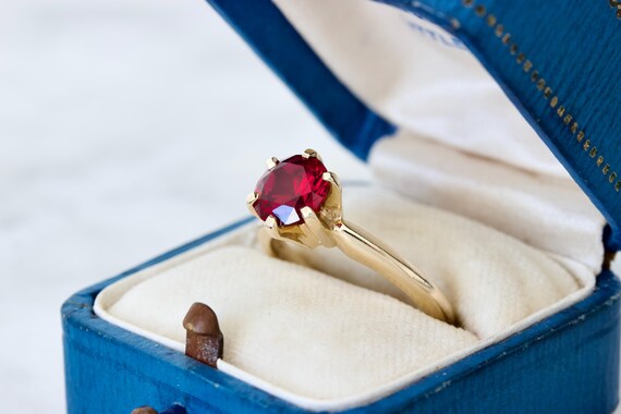 Antique Synthetic Ruby Solitaire Ring in 10k Yell… - image 4