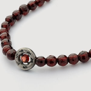 Bracelet, garnet and silver bracelet, bracelet for man, bracelet for women, unixex silver bracelet. Handmade by Roberto y Victoria.