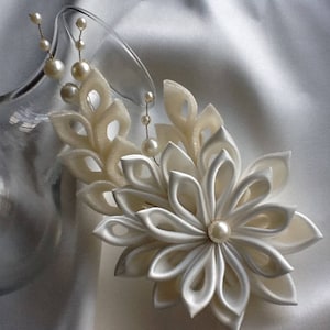 Bridal Hair Clip - Ivory Kanzashi Flower With Pearls - Wedding Flowers Bridal Hair Flowers