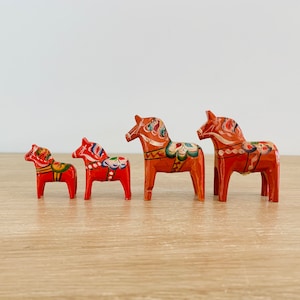 Vintage Lot of Four Tiny Dala Horses of Sweden Dalarna Dalahast Wooden Horse