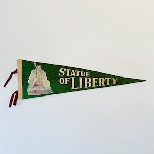 Vintage Statue of Liberty New York City Souvenir Pennant