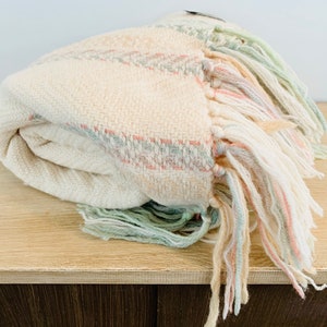 Vintage 100% Virgin Wool Cream Color Blanket by The Three Weavers Houston, Texas image 8