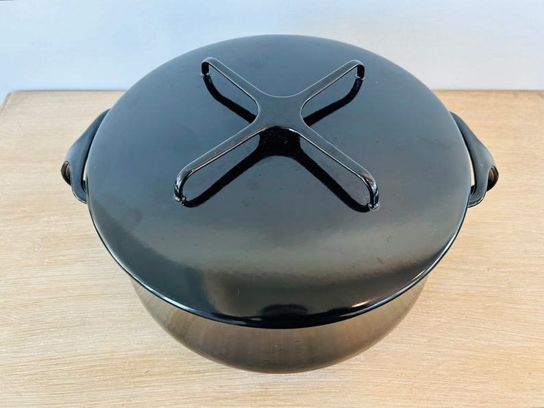 Vintage Mid Century Modern Black Enamelware Dansk Kobenstyle Large Dutch Oven by Jens Quistgaard image 4