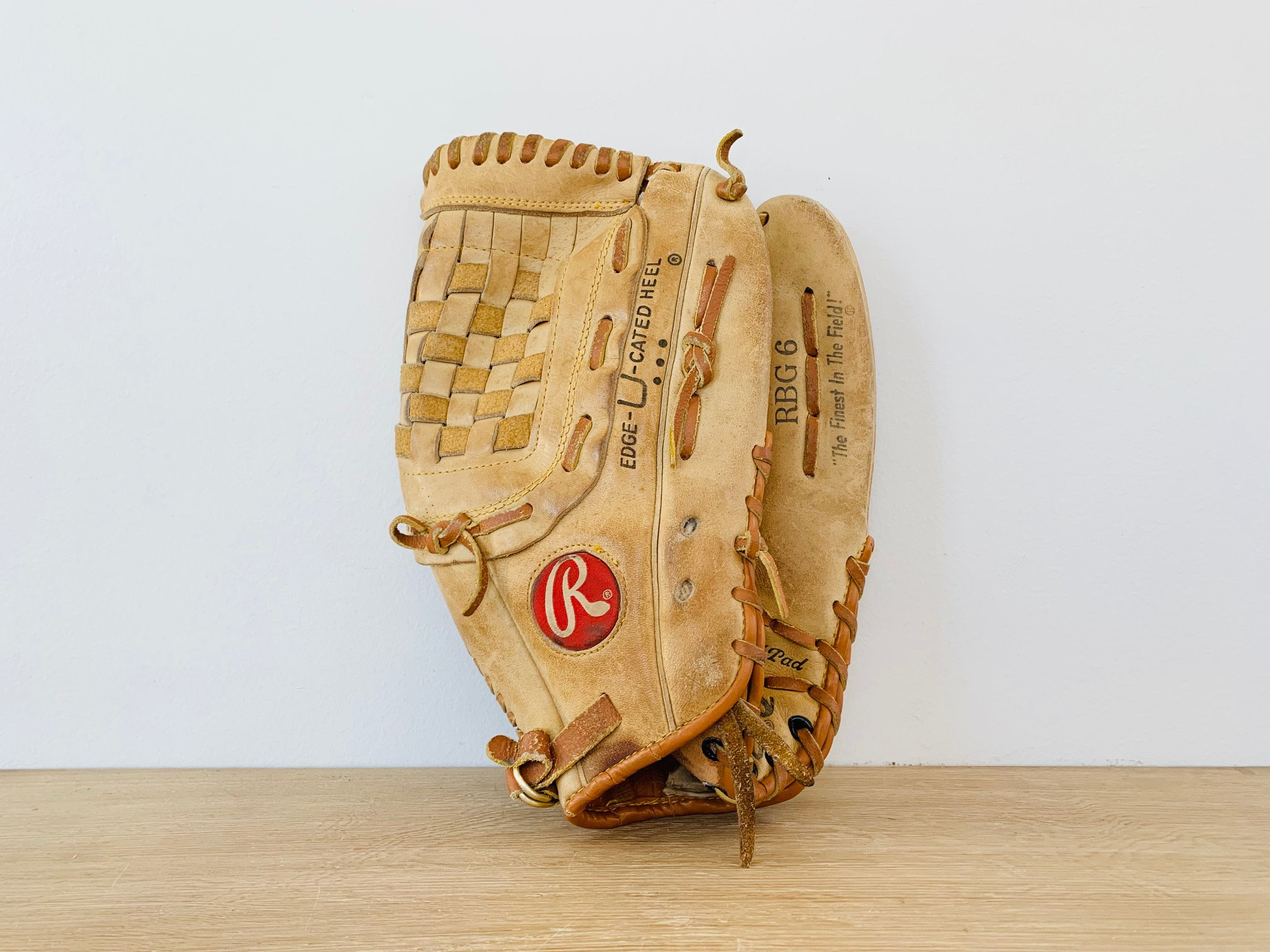 Baseball Glove worn by Ken Griffey Jr.