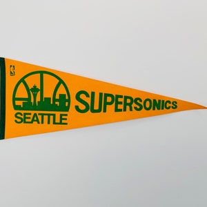 Vintage 1970s Seattle Supersonics Basketball Pennant image 1