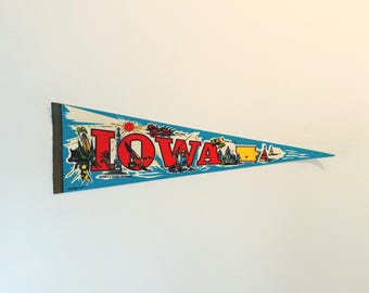 Vintage Iowa Souvenir Travel Pennant