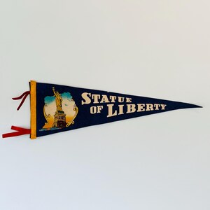 Vintage Statue of Liberty New York City Souvenir Pennant