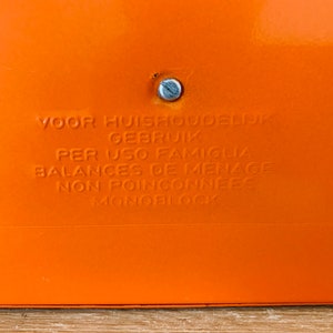 Mid Century Stube Small Bakery/Produce Orange Kitchen Scale Made in West Germany Stube 7000 10kg image 10