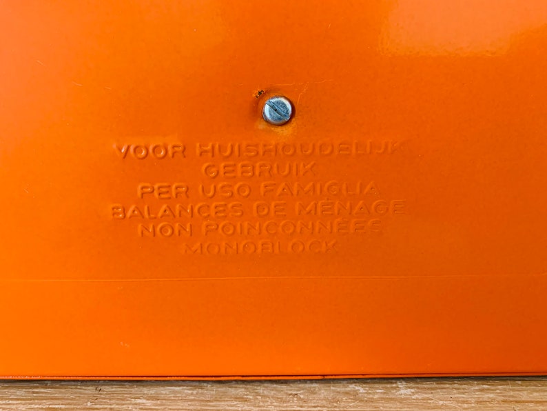 Mid Century Stube Small Bakery/Produce Orange Kitchen Scale Made in West Germany Stube 7000 10kg image 10