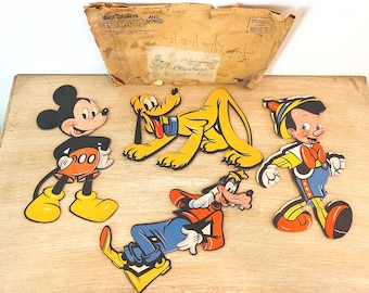 Vintage 1950s Disney Lot of 4 Cardboard Wall Hanger Characters with Original Envelope Mickey, Pluto, Pinocchio, Goofy
