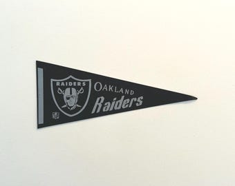 Vintage Oakland Raiders Small 12 Inch NFL Pennant Las Vegas Raiders