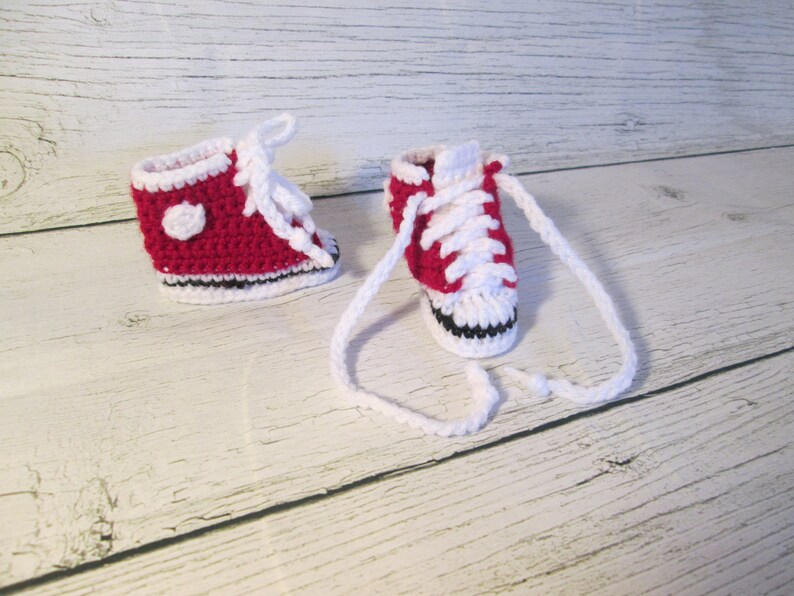 Baby Booties High Top Baby Slippers Baby Shower Gift Unique Sports Gift for Baby Made in Canada Ready to Ship Gift for Baby Boy Bild 6
