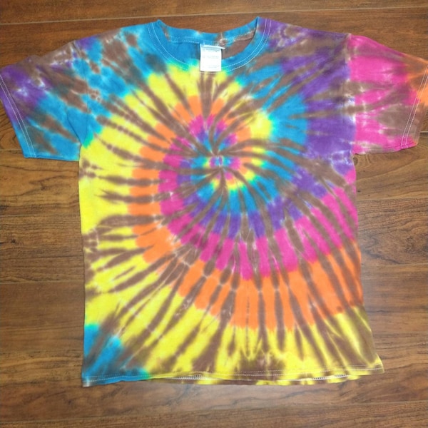 Youth Large brown rainbow spiral tie-dye shirt