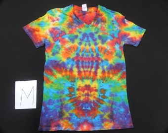 02 Medium Vneck tiedye