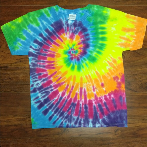 Youth Large rainbow spiral tie-dye shirt