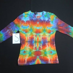 Pequeño cuello largo vneck atadoye
