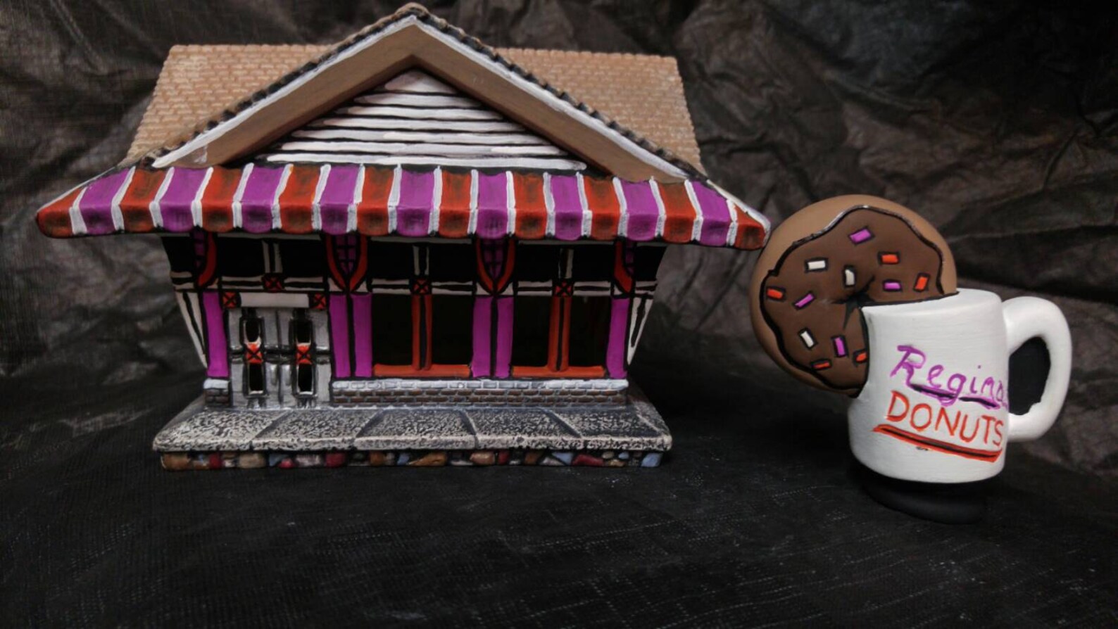 Village Bisque California Creations SE183 – Antiquités & Fruit Shop – à Peindre – Neuf