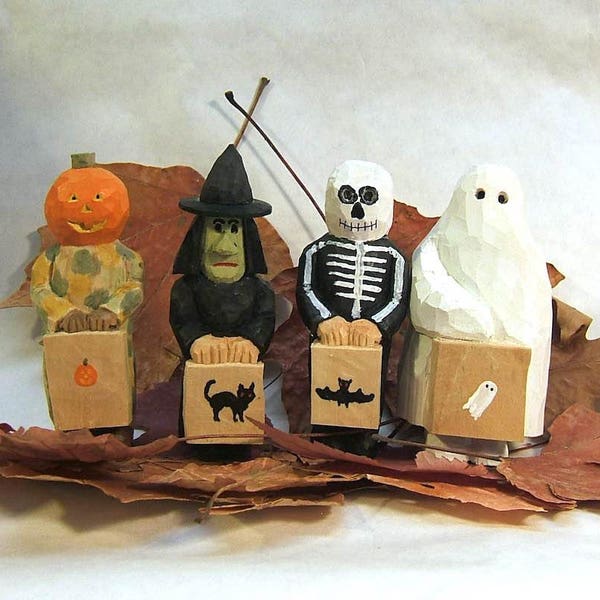 Halloween Wood Carving Trick or Treat Children Unique Home Decoration Art Sculpture