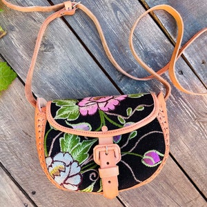 Petit Bestickte Handgemachte Echtes Leder Tasche Geldbörse Crossbody Gestempelt Verschönert BOHO Boho Strand Mode Hipster Fiesta Geschenkideen