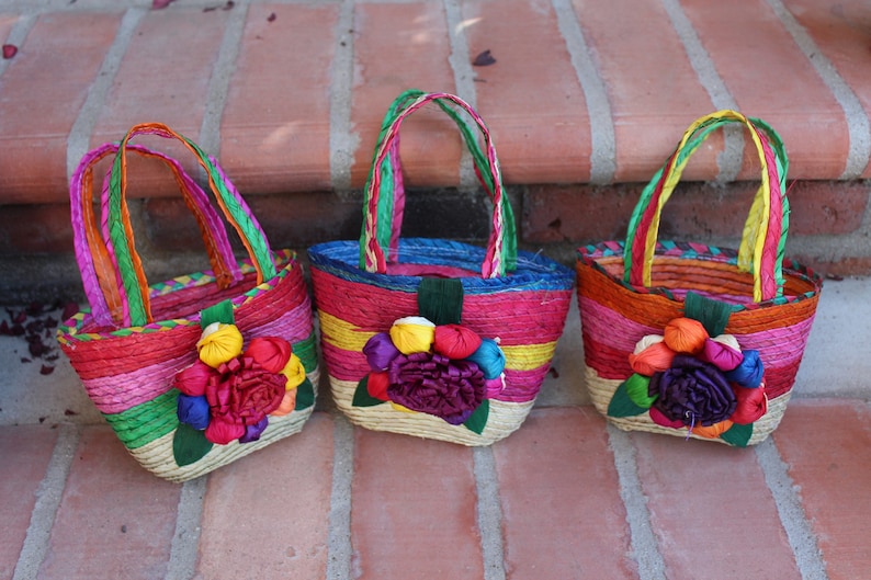 Mini Hand Woven Gift bag (Set of 6)-Basket-Handmade-Palm Leaf-Boho-Fiesta-Decor-Treats-Fiesta Wedding-Corn Husk-Rattan-Country-Candy-Piñata 