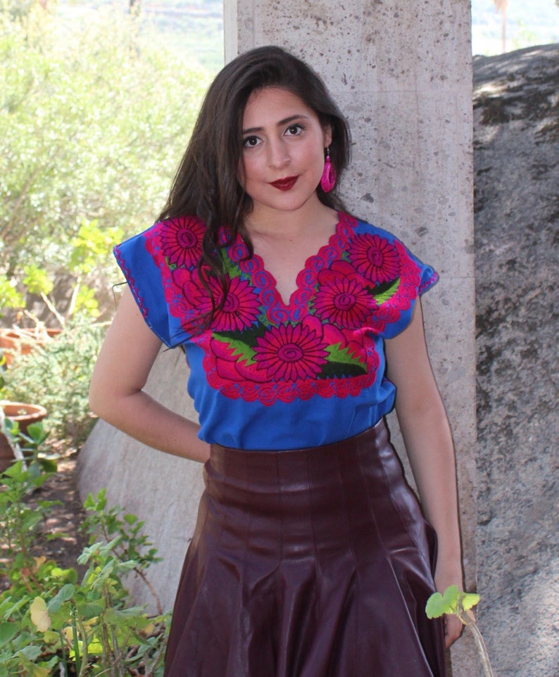 Traditional Embroidered Multicolor Flower Mexican Huipil 100/% Cotton-White-BOHO-Hippie-Frida Kahlo-Fiesta Birthday Outfit-Wedding Top-Blouse