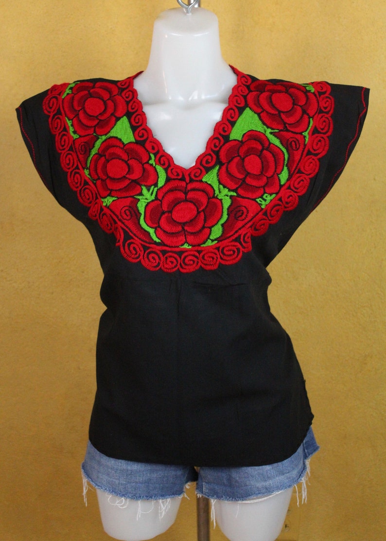 Traditional Embroidered Multicolor Flower Mexican Huipil on 100/% Cotton-Black-BOHO-Hippie-Frida Kahlo-Festival Fashion-Fiesta Rose Gift