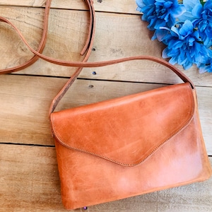 Handgemachte EchtLeder Tasche Geldbörse Rund Crossbody Hand gestempelt BOHO Boho StrandMode Hipster Fiesta Trendy Geschenkideen