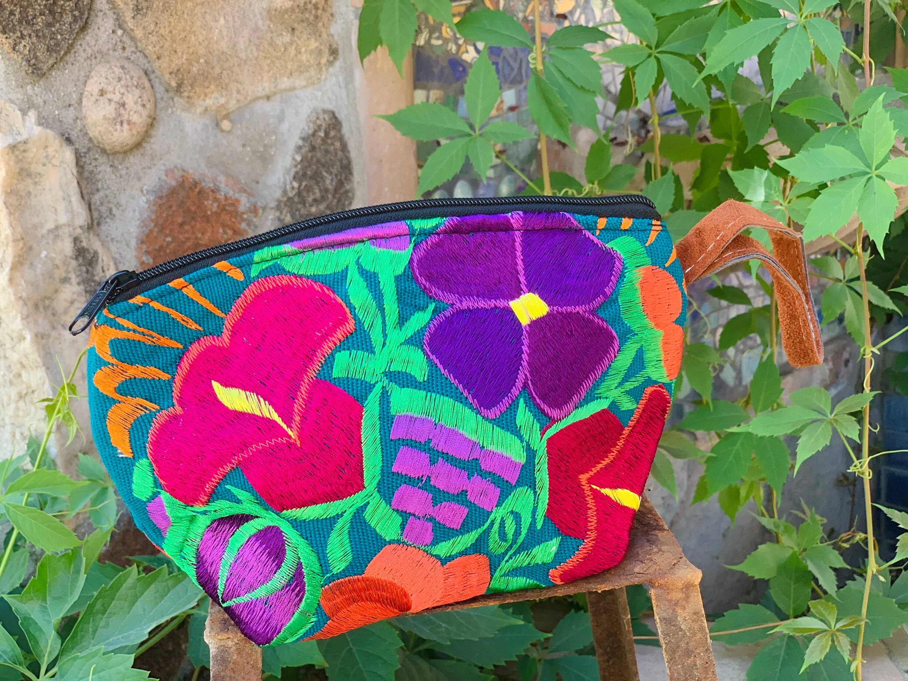 Embroidered Clutch-Bag-Purse-Vintage Huipil-Handmade-Gift Ideas-Mexican Pouch-Cartera-Magnet Clousure-Boho-Gifts for Her-Tassel-Fiesta Bday