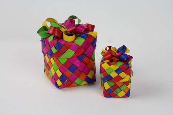 Set off 6 Hand Woven Palm Leaf Fans-Fiesta Wedding Party Favors Fans