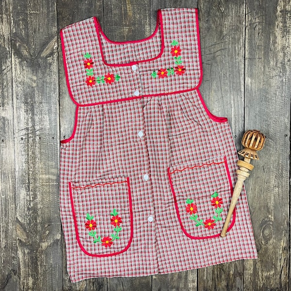 La Chacha Apron Traditional Hand Embroidered with Pocket Food Fiesta Dinner-Holiday-Frida Kahlo Anniversary Mexicana Mother Abuelita Gift