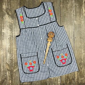 La Chacha Delantal Tradicional Bordado a Mano con Bolsillo Comida Fiesta Cena-Vacaciones-Frida Kahlo Aniversario Mexicana Madre Abuelita Regalo