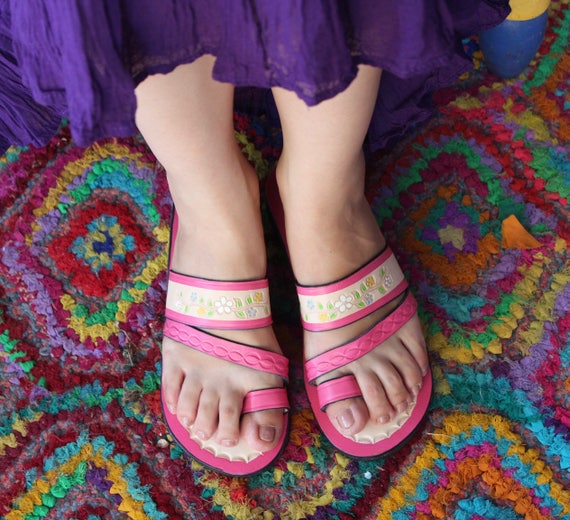 pink mexican huaraches