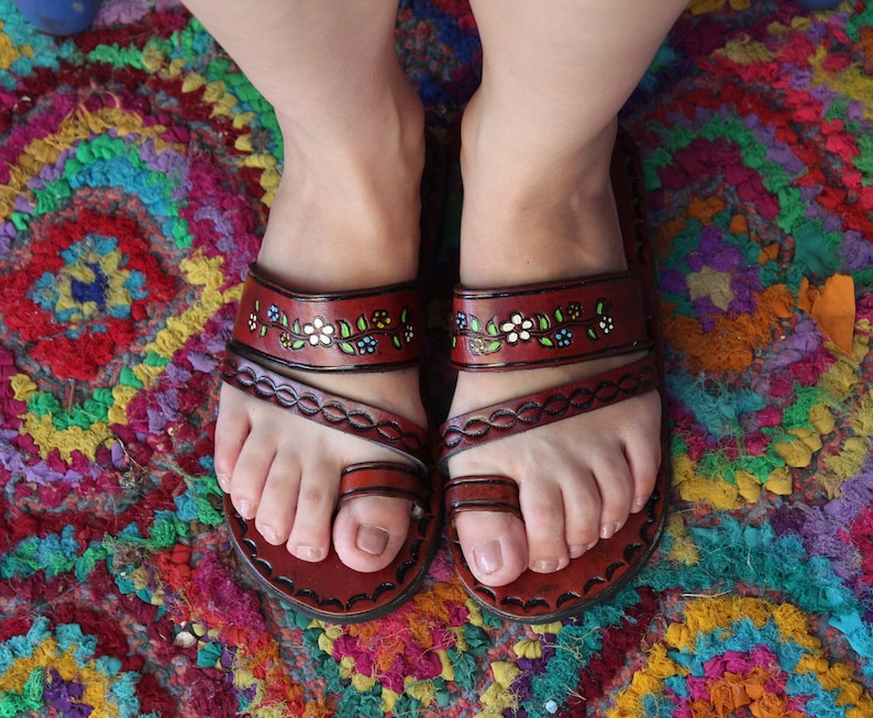 Brown Leather Sandals Woman Mexican Shoes Vintage Style 1970s-Floral-Flip Flops-Hippie-BOHO-Tribal-Shoes-Summer-Handmade Sandals-Huaraches image 6