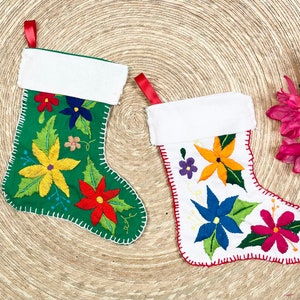 Calcetín navideño de algodón bordado a mano con diseño de manta otomí, regalos novedosos de México