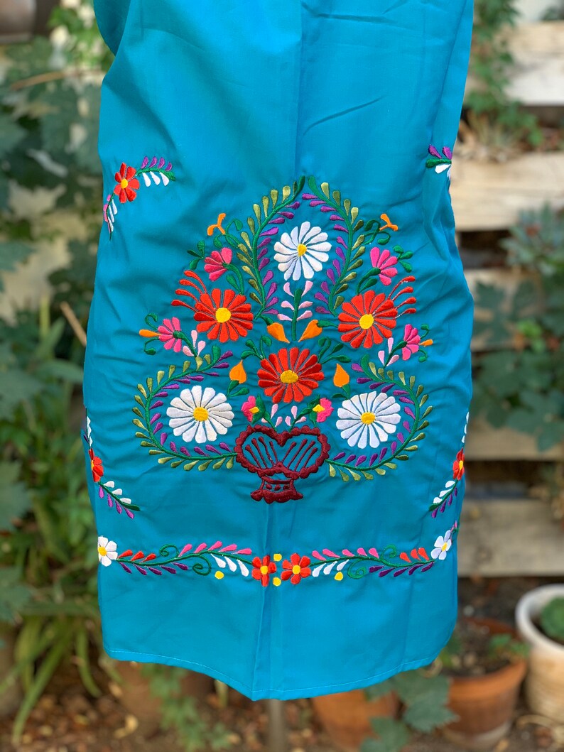 Off the Shoulder Dress with colorful Machine Embroidered Flowers White Summer-BOHO-Hippie-Frida Kahlo style-Fiesta Birthday Party Outfit Art