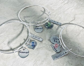 Set of personalized bridesmaid bracelets with wedding date name and birthstone bridal party gifts custom bracelet jewelry monogrammed favors