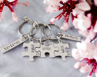 Personalized bridal party gifts personalized sister gifts personalzied sorority gift puzzle piece keychains with wedding date bridesmaids