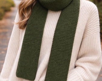 Hand Knit Dark Green Scarf Chunky Winter Scarf Christmas scarf cozy Handmade gift unisex scarf | Forest Green Scarf | Handmade Scarf