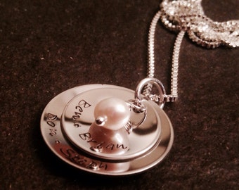 Hand stamped personalized mothers necklace with freshwater pearl or Swarovski crystal birthstone